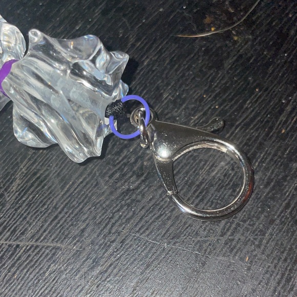 Elegant  Handmade Black and Clear Beaded  Ice cube Keychain - Picture 3 of 4